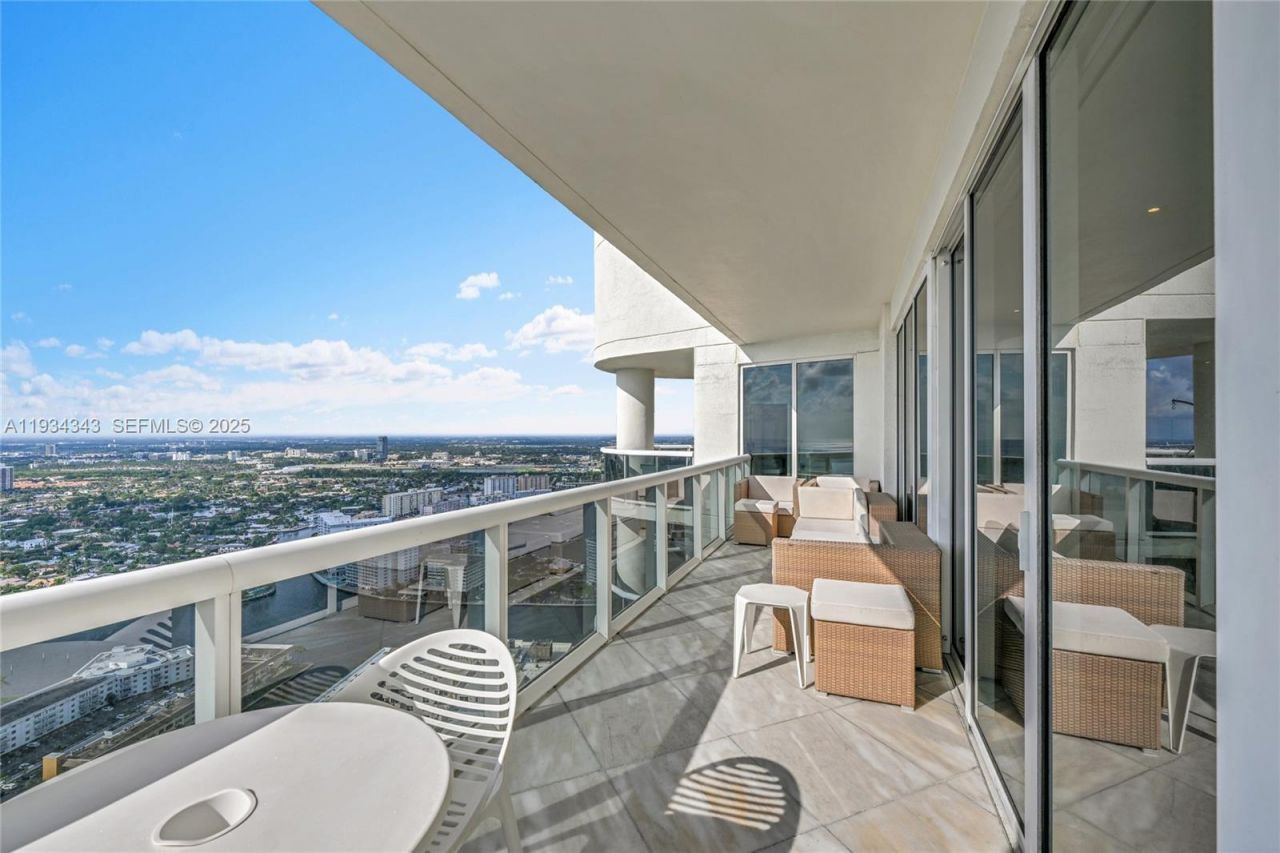 1850 S Ocean Dr , Unit PH4405, Hallandale Beach, FL 33009 Photo