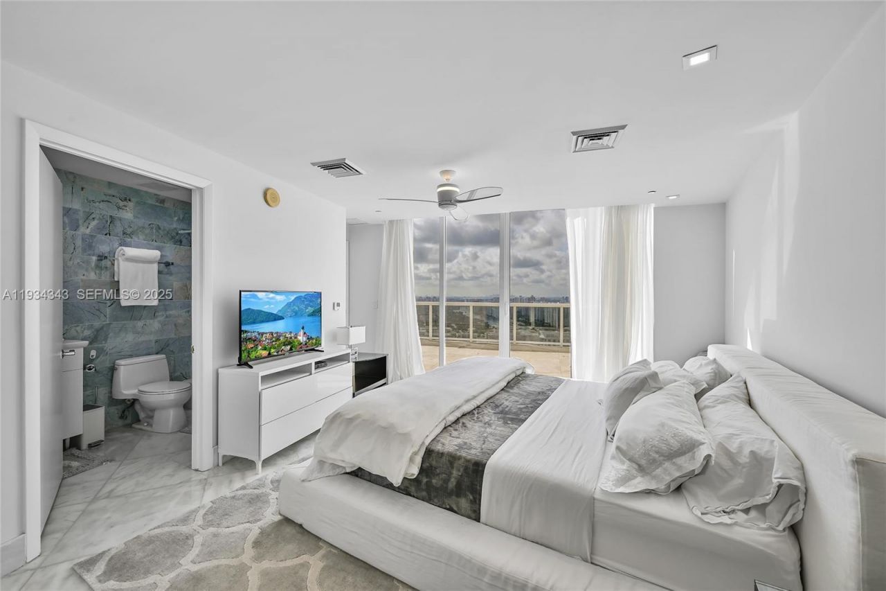 1850 S Ocean Dr , Unit PH4405, Hallandale Beach, FL 33009 Photo