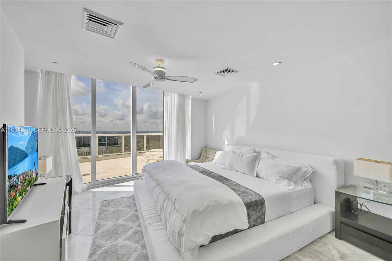 1850 S Ocean Dr , Unit PH4405, Hallandale Beach, FL 33009 Photo