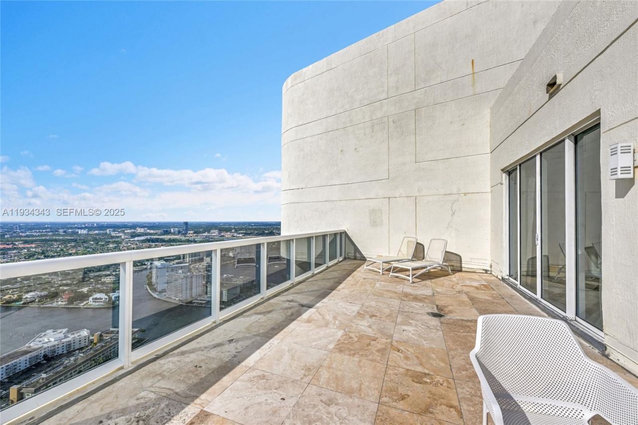 1850 S Ocean Dr , Unit PH4405, Hallandale Beach, FL 33009 Photo