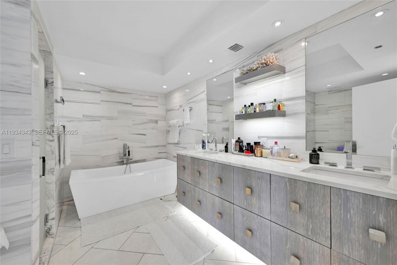 1850 S Ocean Dr , Unit PH4405, Hallandale Beach, FL 33009 Photo