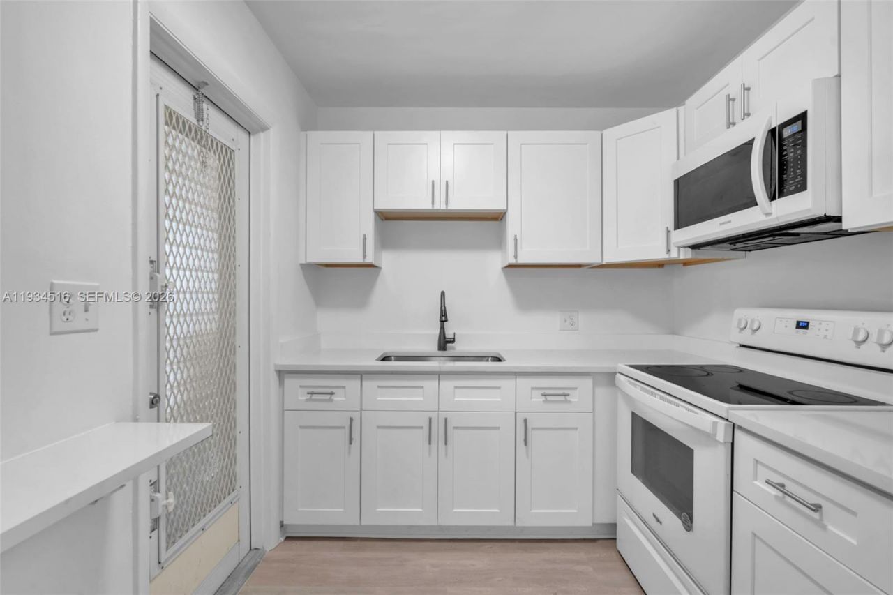 1280 NW 43rd Ave, Unit 302, Lauderhill, FL 33313 Photo