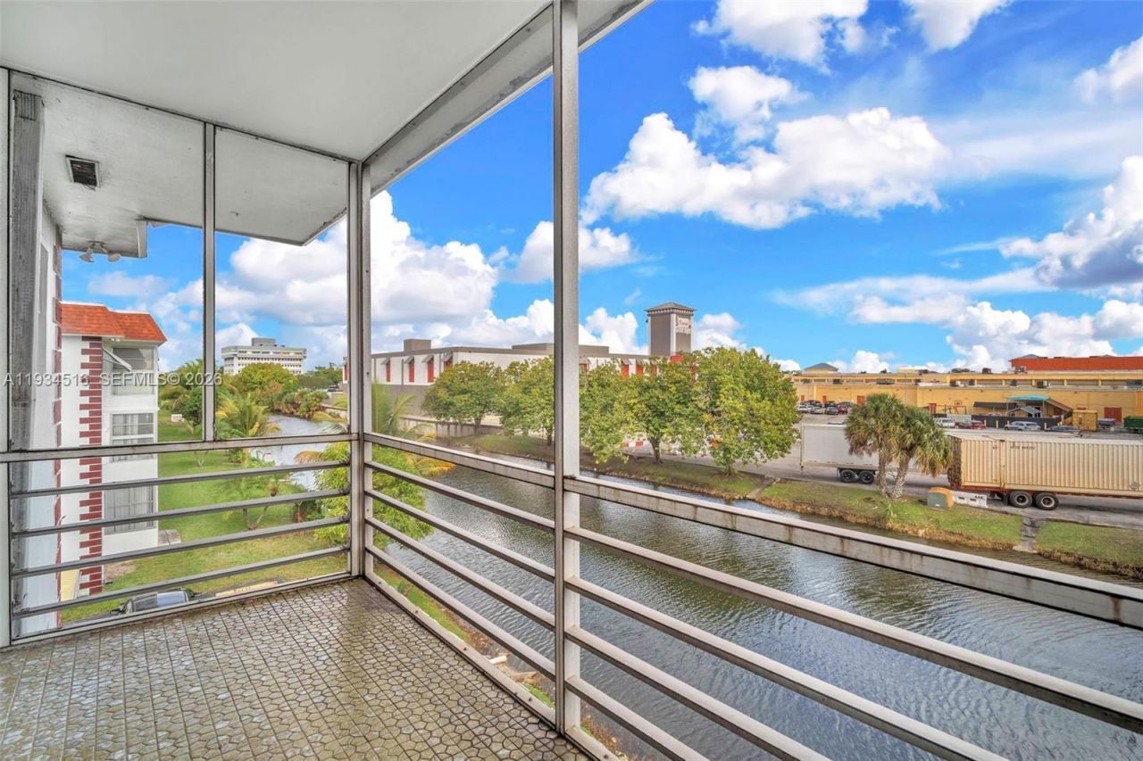 1280 NW 43rd Ave, Unit 302, Lauderhill, FL 33313 Photo