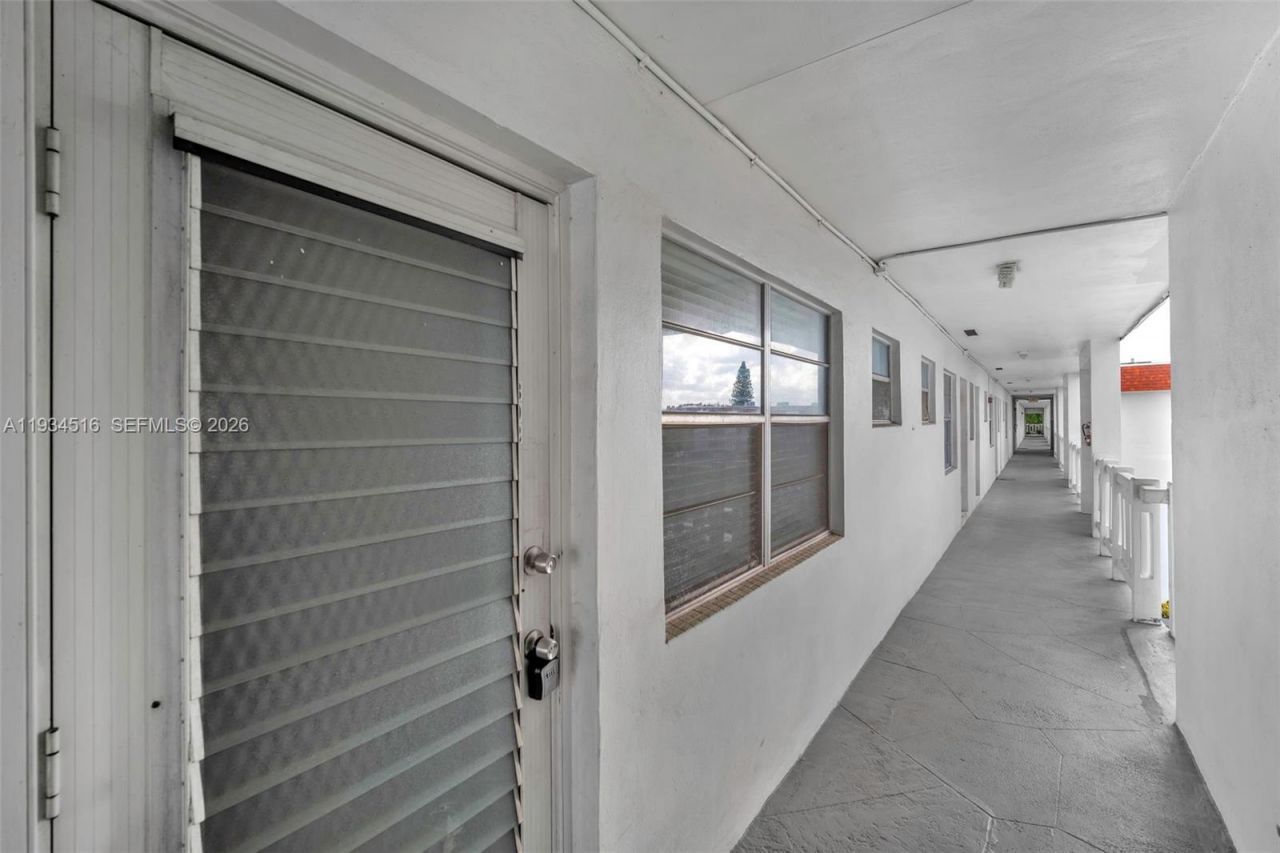 1280 NW 43rd Ave, Unit 302, Lauderhill, FL 33313 Photo