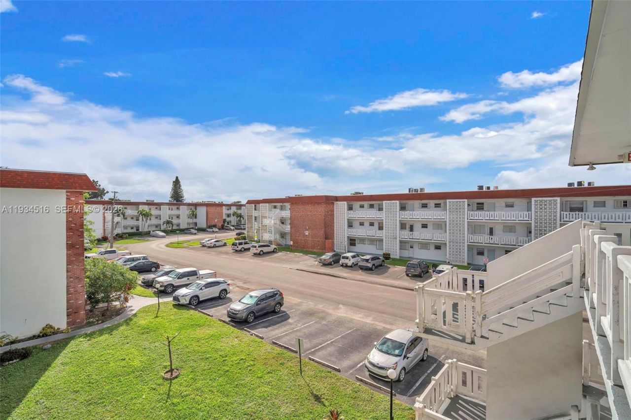 1280 NW 43rd Ave, Unit 302, Lauderhill, FL 33313 Photo