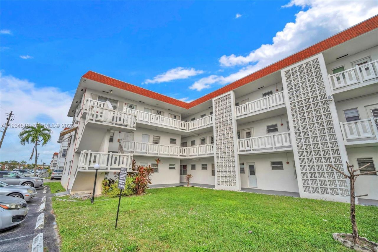 1280 NW 43rd Ave, Unit 302, Lauderhill, FL 33313 Photo