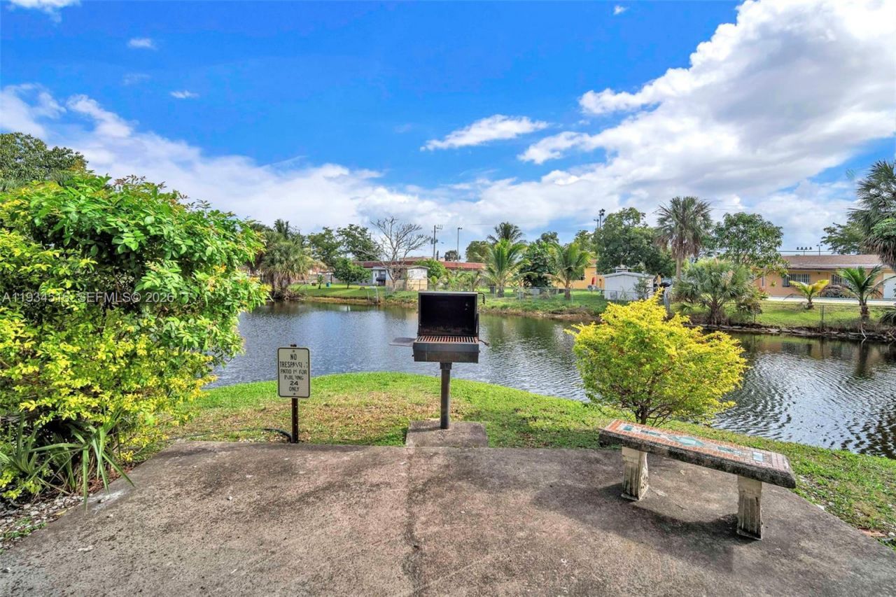 1280 NW 43rd Ave, Unit 302, Lauderhill, FL 33313 Photo