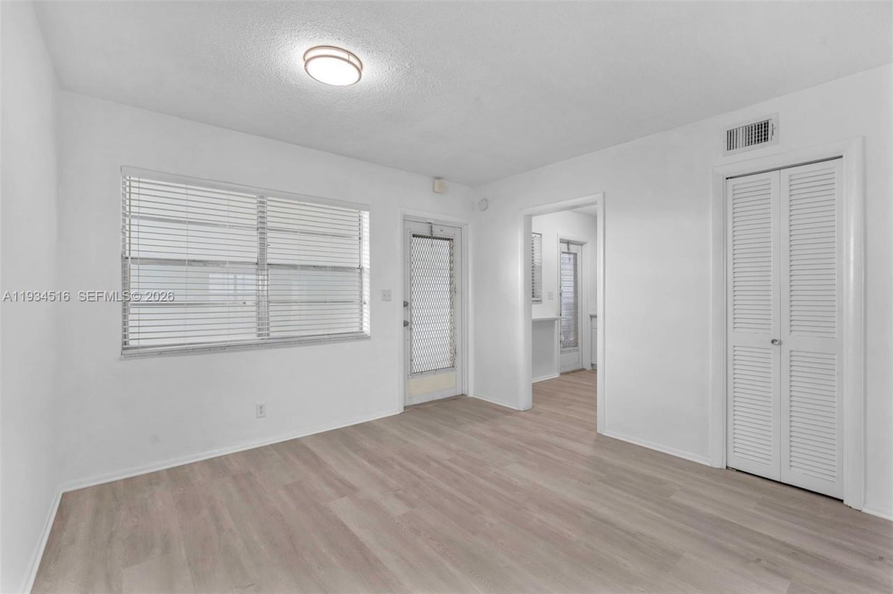 1280 NW 43rd Ave, Unit 302, Lauderhill, FL 33313 Photo