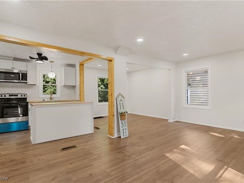 1126 Orlando Avenue, Akron, OH 44320 Photo 10