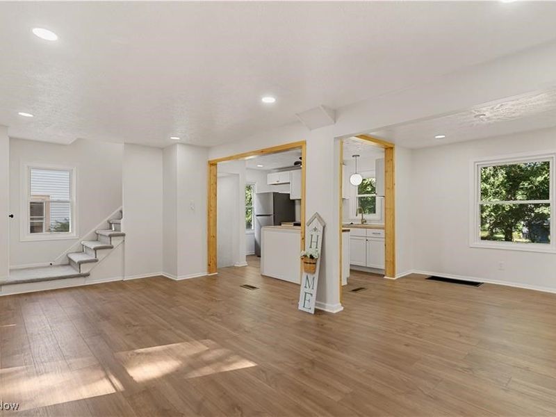 1126 Orlando Avenue, Akron, OH 44320 Photo 9