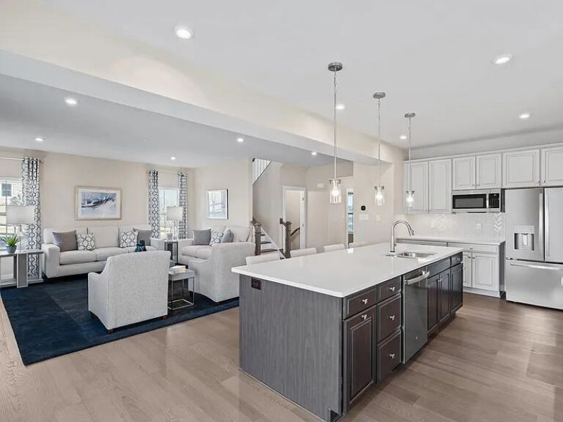 1018 Lacebark Drive Photo 4