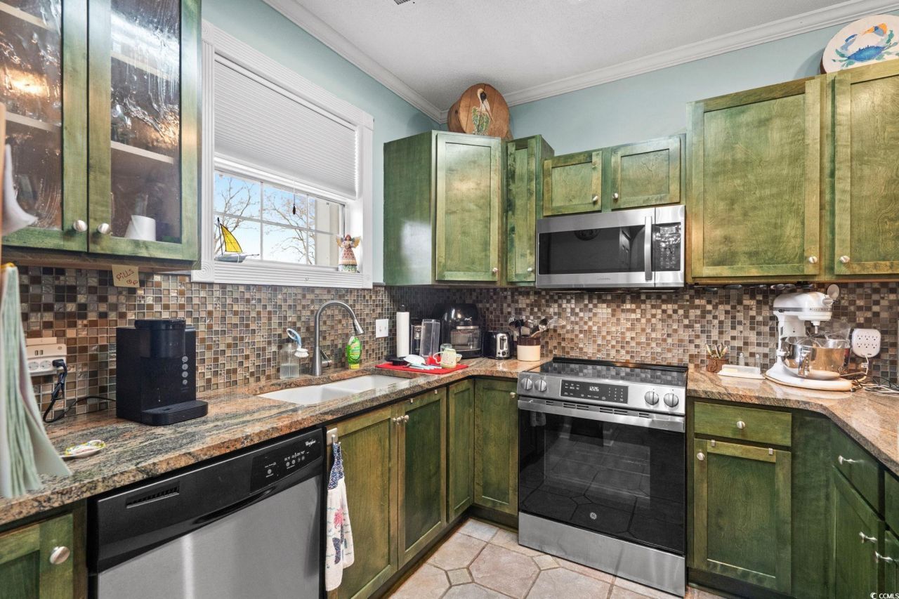 4221 Hibiscus Dr. Photo 12