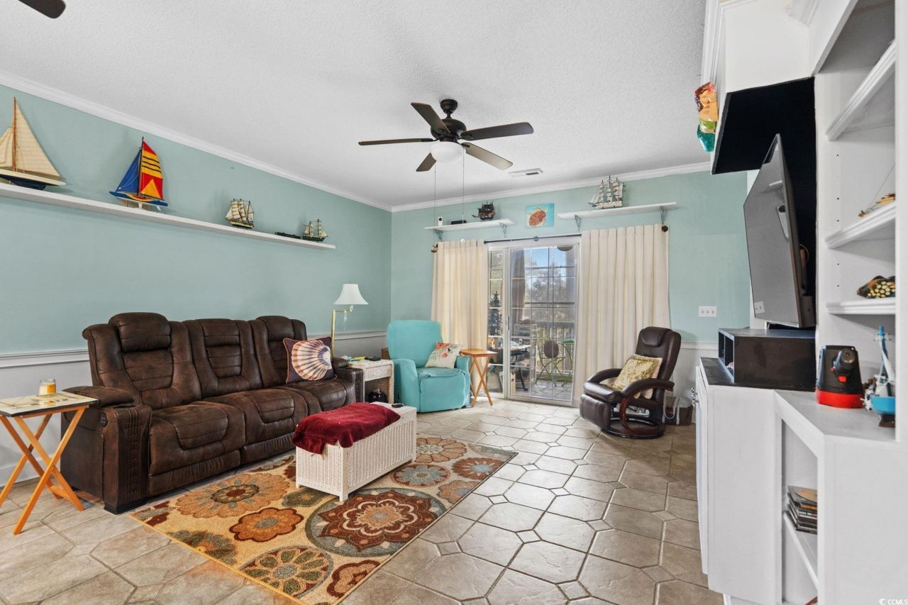 4221 Hibiscus Dr. Photo 4