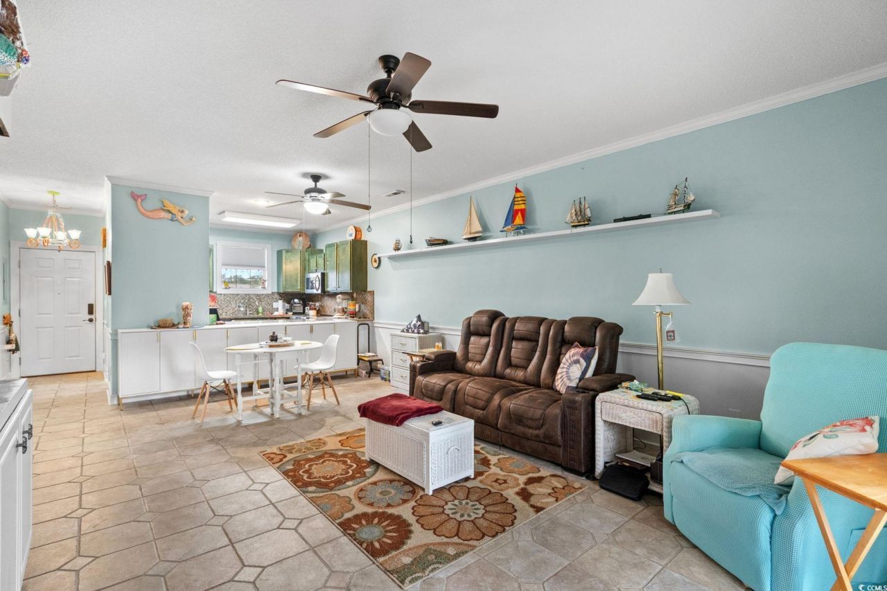 4221 Hibiscus Dr. Photo 7