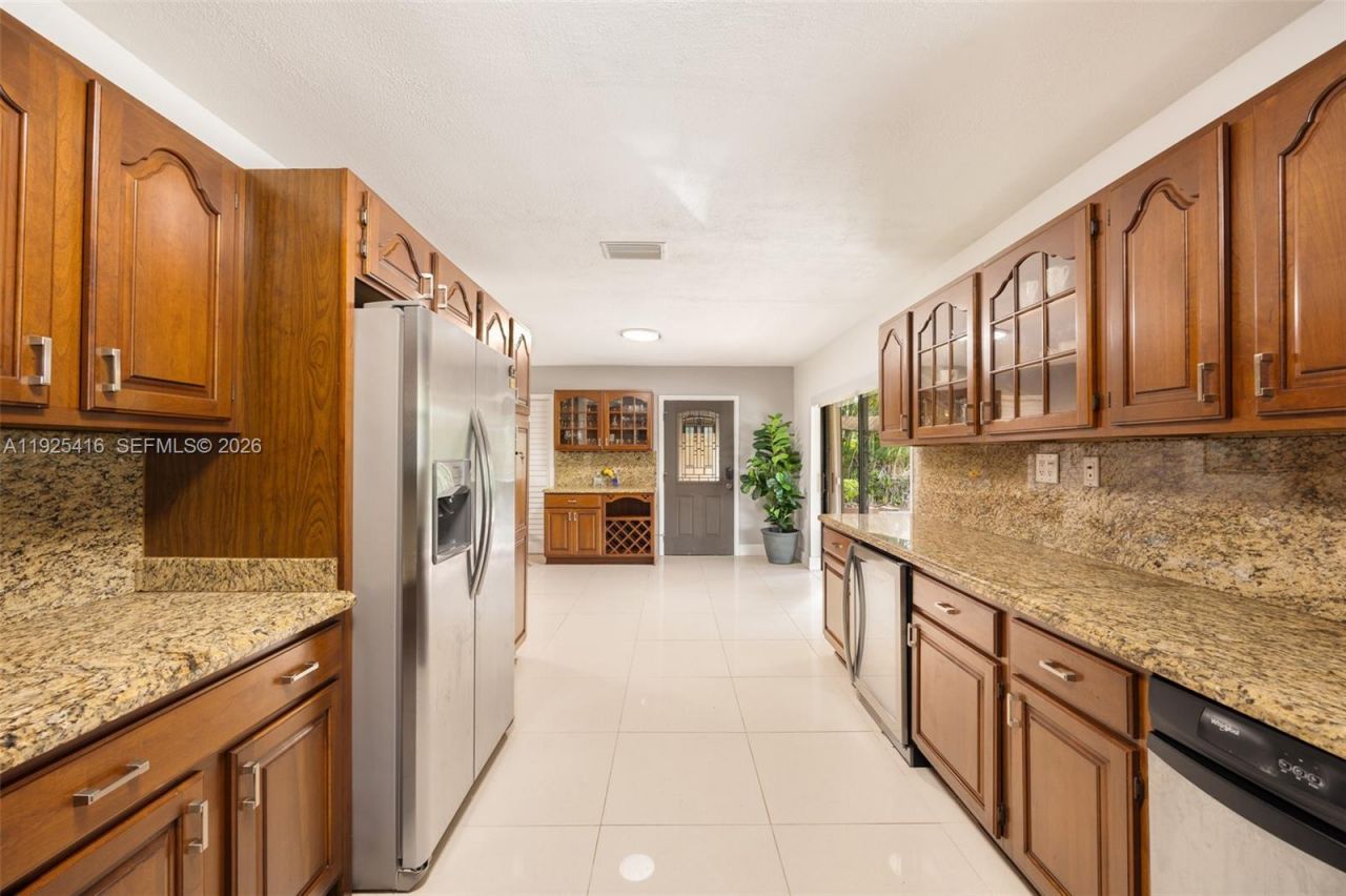 20450 SW 198th Ave, Miami, FL 33187 Photo