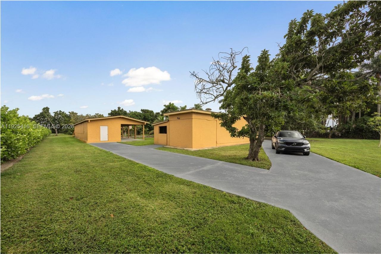 20450 SW 198th Ave, Miami, FL 33187 Photo