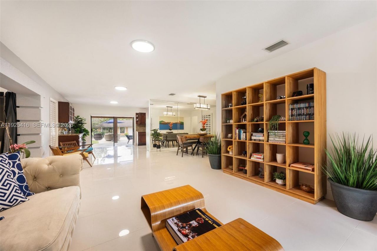 20450 SW 198th Ave, Miami, FL 33187 Photo