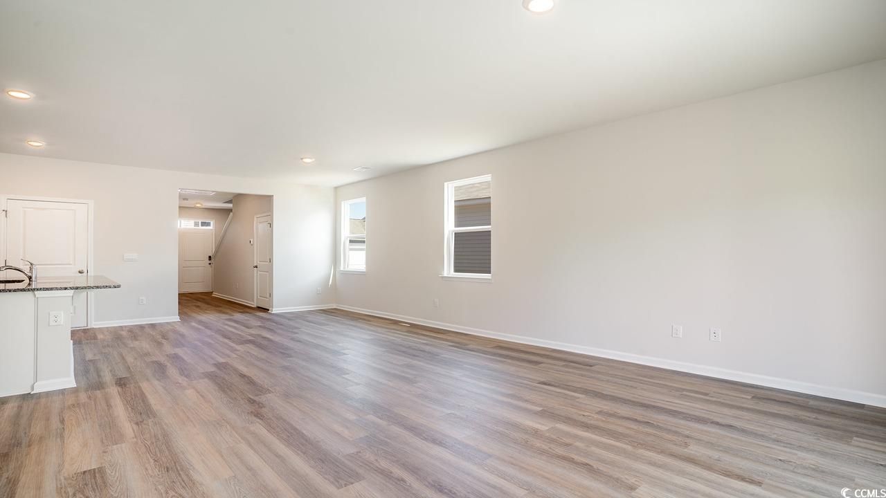 203 Calm Dr. Photo 7