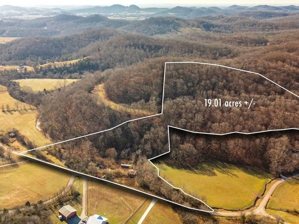 2555 Skillet Creek Rd, Hartsville, TN 37074