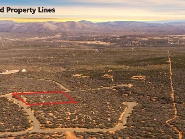 402A E Woodland Way, Unit -, Dewey, AZ 86327