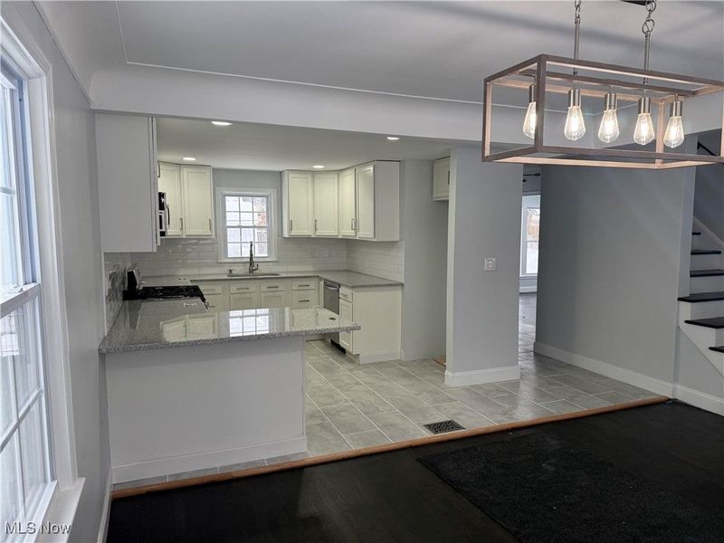18506 Scottsdale Boulevard, Shaker Heights, OH 44122 Photo 5