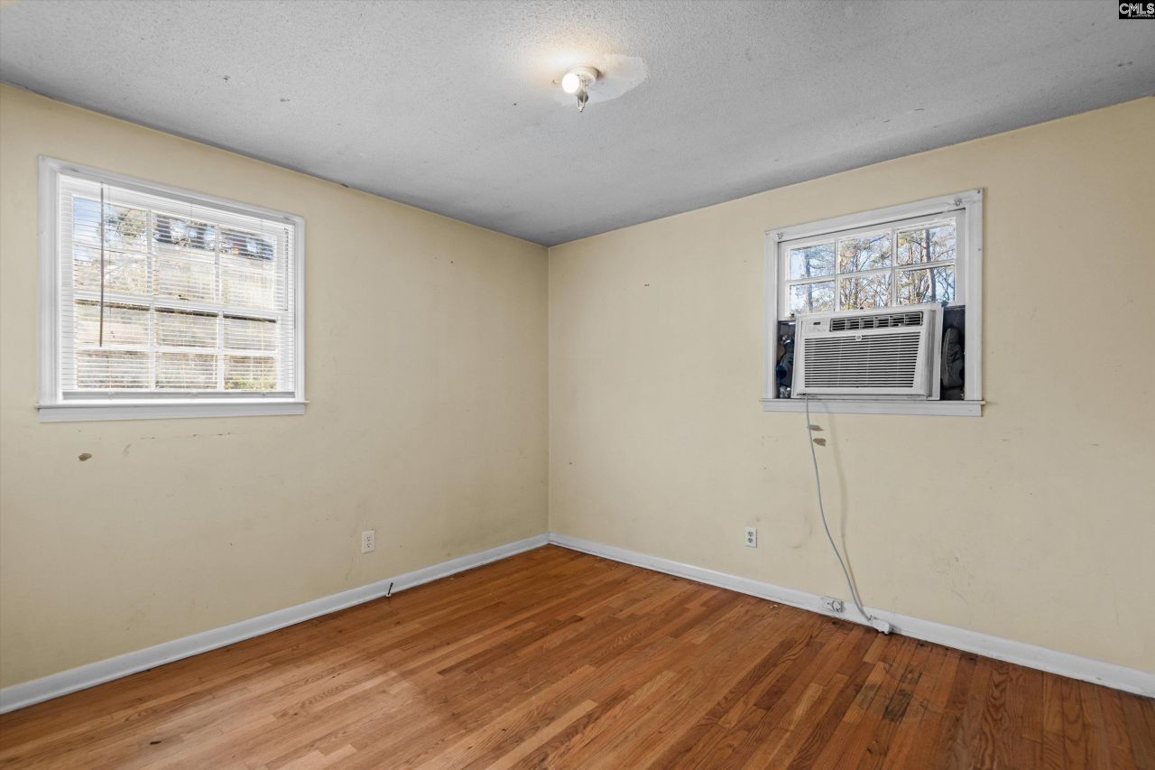 520 Newburgh Drive Photo 17