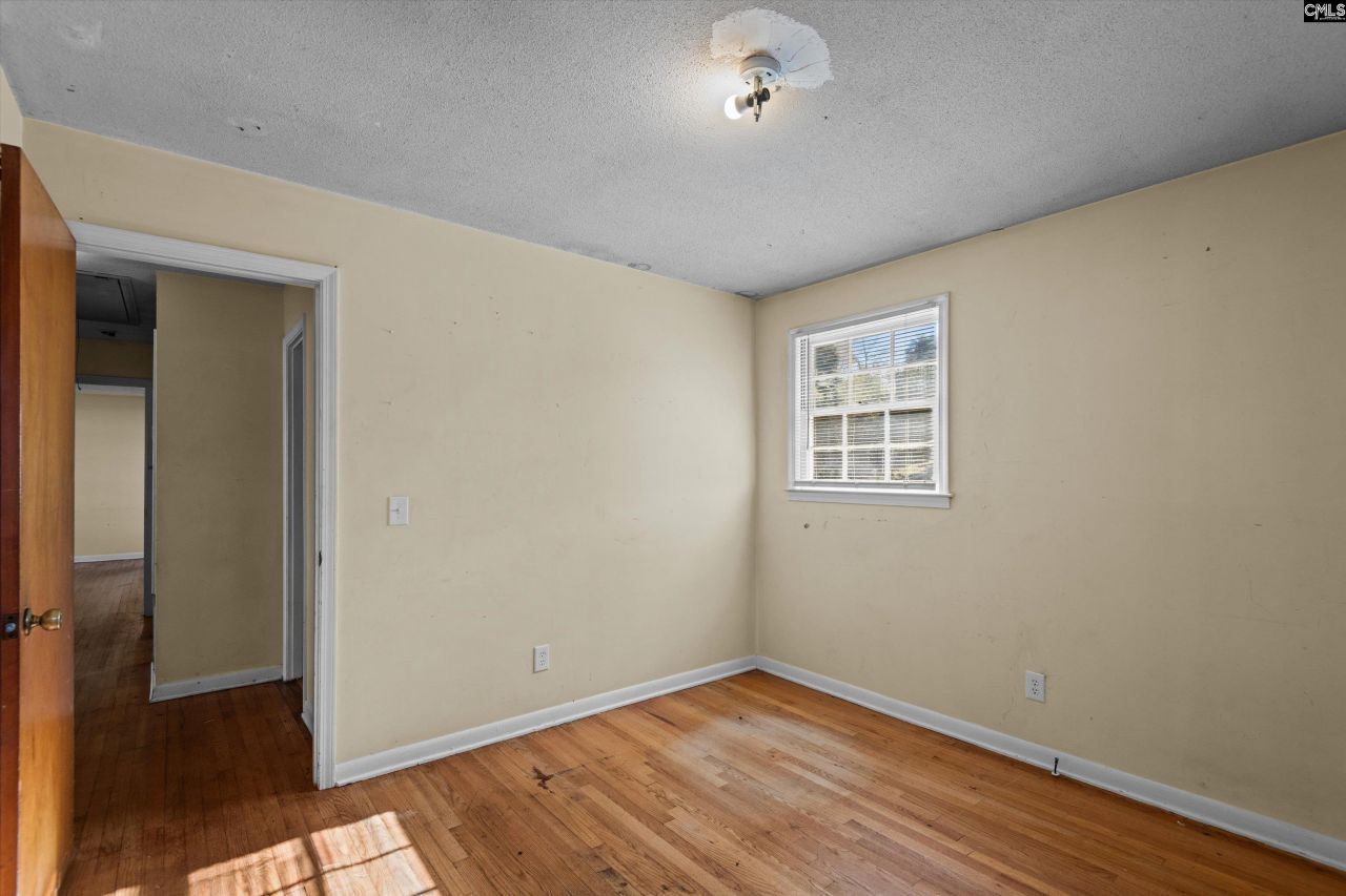 520 Newburgh Drive Photo 18