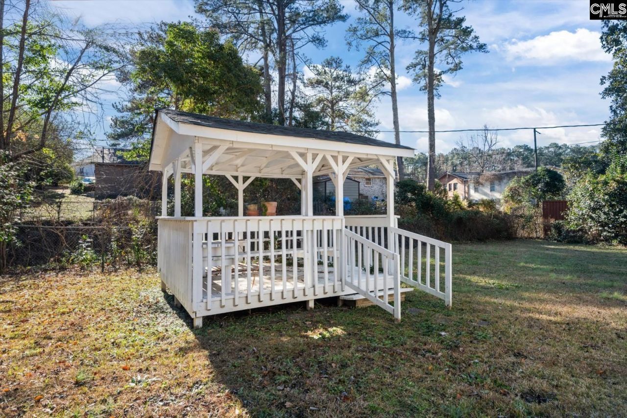 520 Newburgh Drive Photo 26