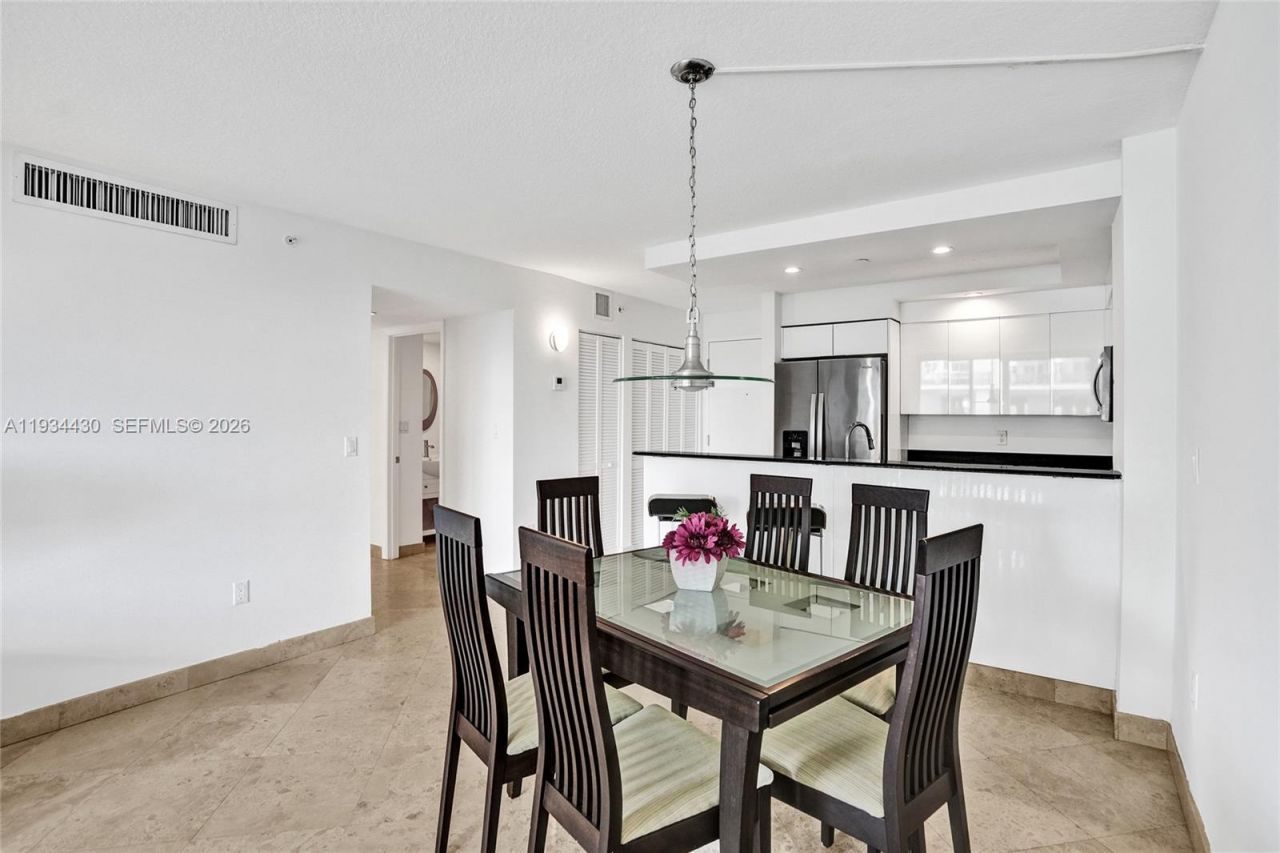 6917 Collins Ave, Unit 503, Miami Beach, FL 33141 Photo