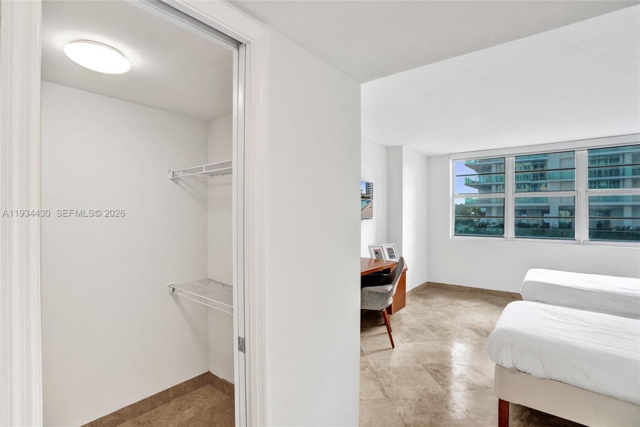 6917 Collins Ave, Unit 503, Miami Beach, FL 33141 Photo