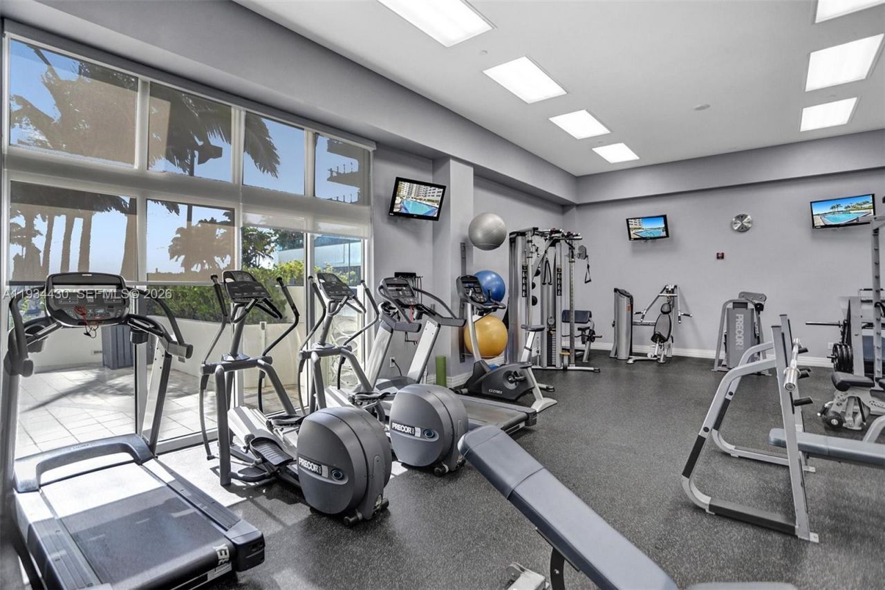 6917 Collins Ave, Unit 503, Miami Beach, FL 33141 Photo