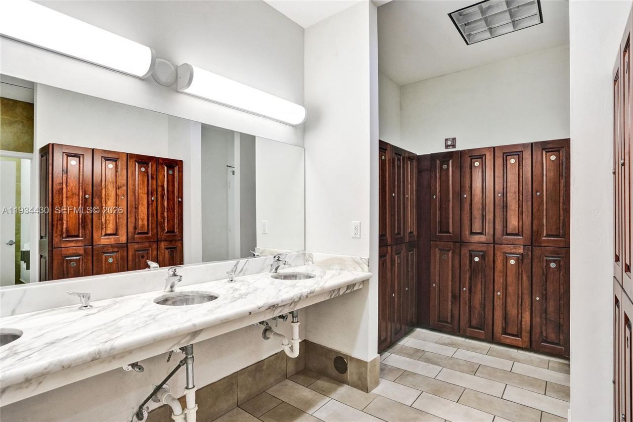 6917 Collins Ave, Unit 503, Miami Beach, FL 33141 Photo