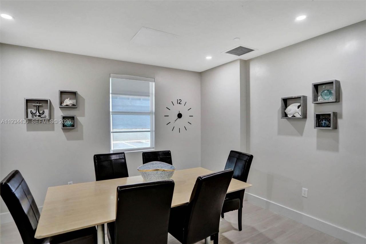 6917 Collins Ave, Unit 503, Miami Beach, FL 33141 Photo