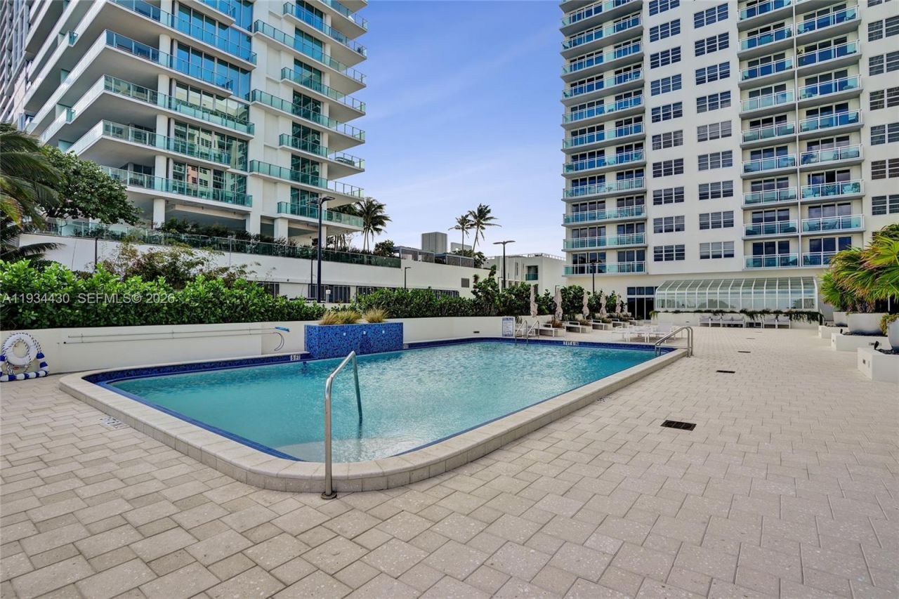 6917 Collins Ave, Unit 503, Miami Beach, FL 33141 Photo