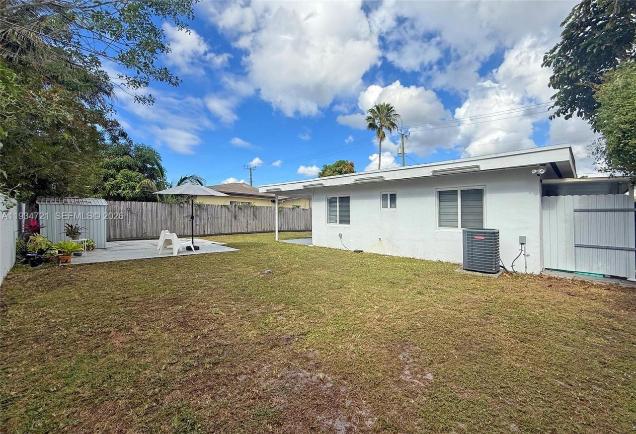 7612 Granada Blvd, Miramar, FL 33023 Photo