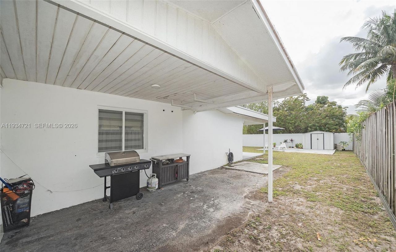 7612 Granada Blvd, Miramar, FL 33023 Photo