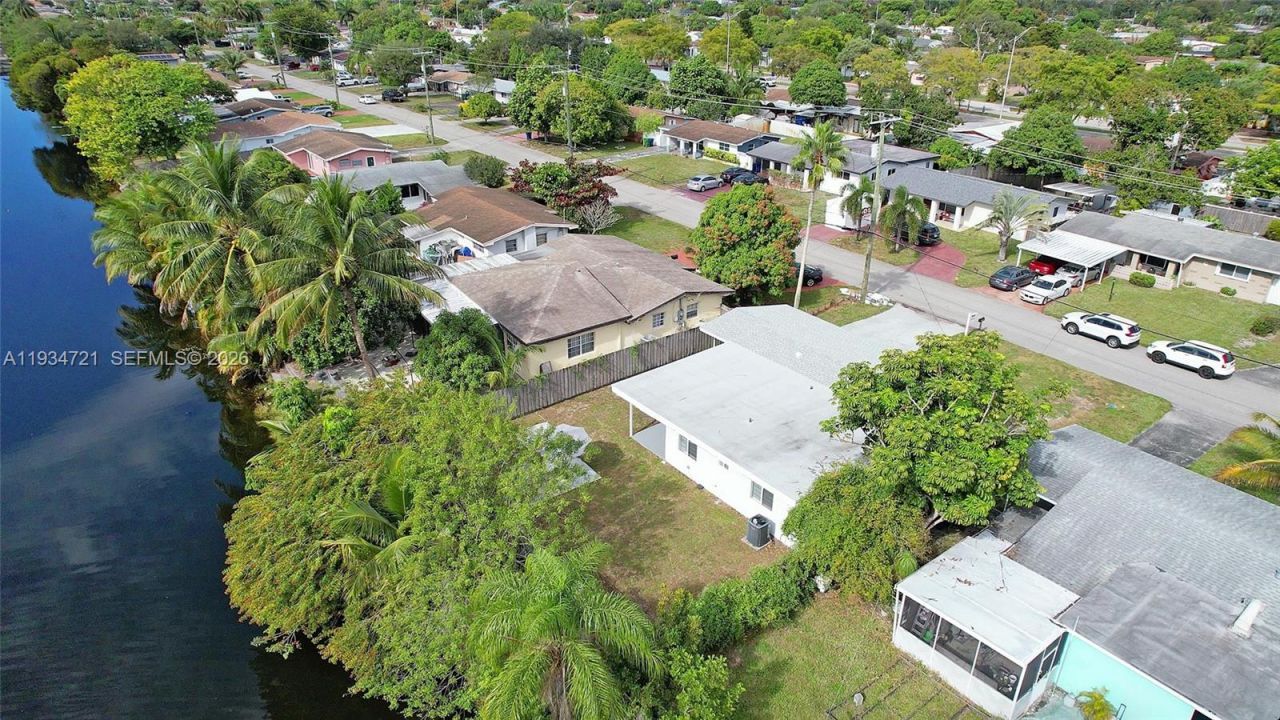 7612 Granada Blvd, Miramar, FL 33023 Photo