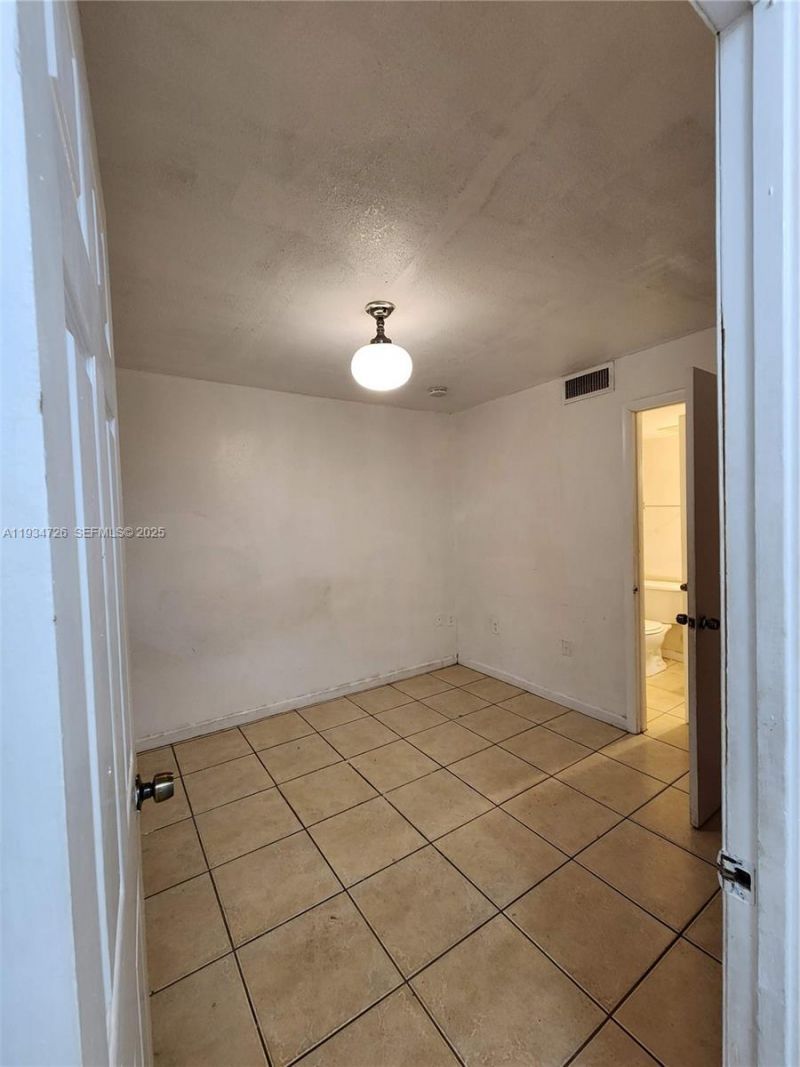 19715 SW 114th Ave, Unit 157, Miami, FL 33157 Photo