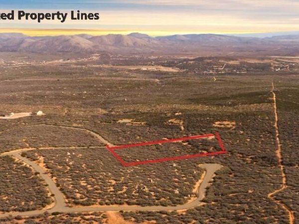 402B E Woodland Way, Unit -, Dewey, AZ 86327