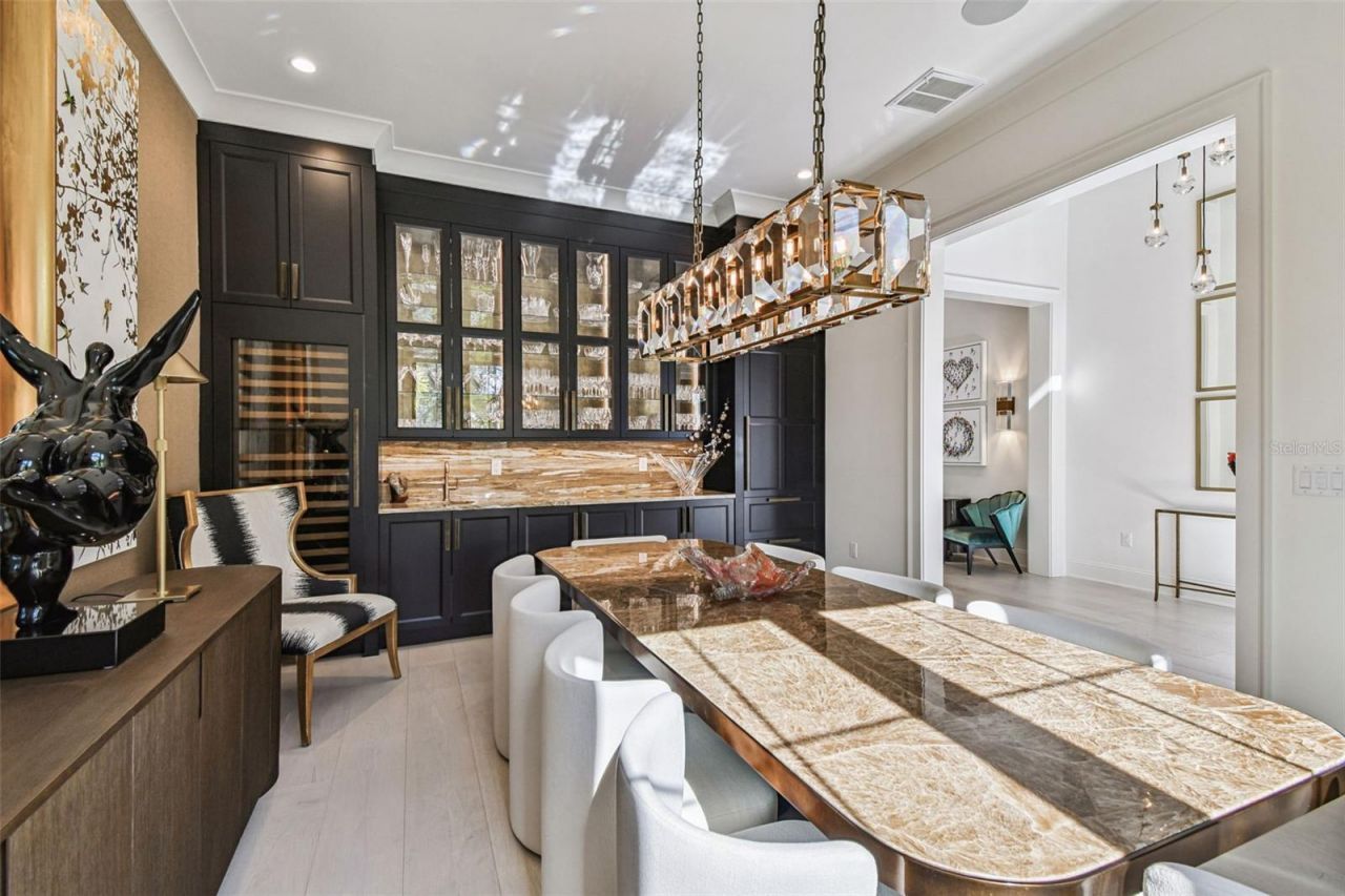 2915 W Harbor View Avenue, Tampa, FL 33611 Photo