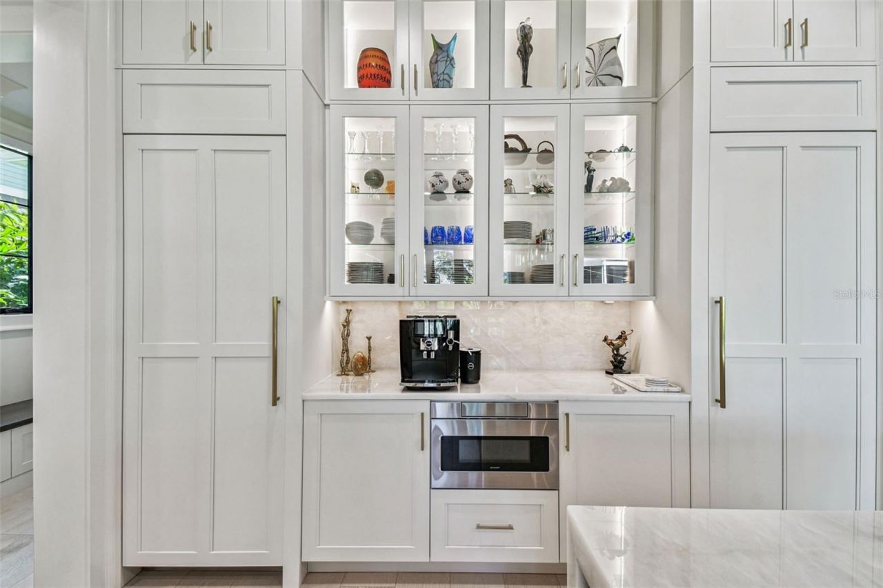 2915 W Harbor View Avenue, Tampa, FL 33611 Photo