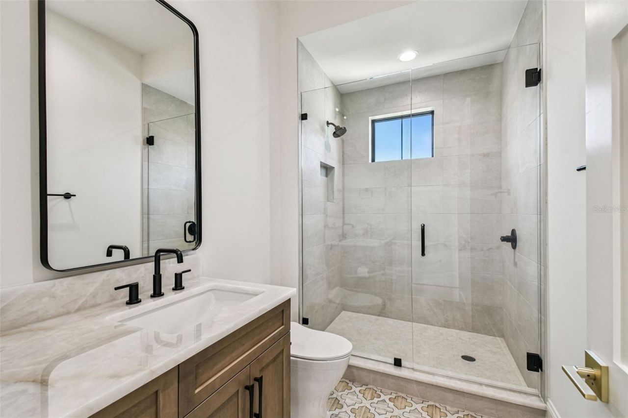 2915 W Harbor View Avenue, Tampa, FL 33611 Photo