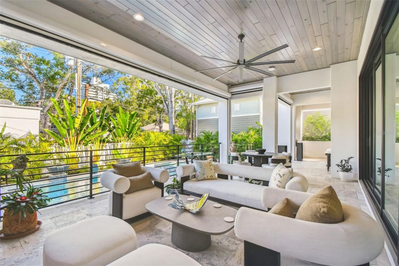 2915 W Harbor View Avenue, Tampa, FL 33611 Photo