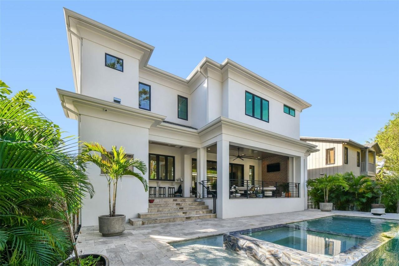 2915 W Harbor View Avenue, Tampa, FL 33611 Photo