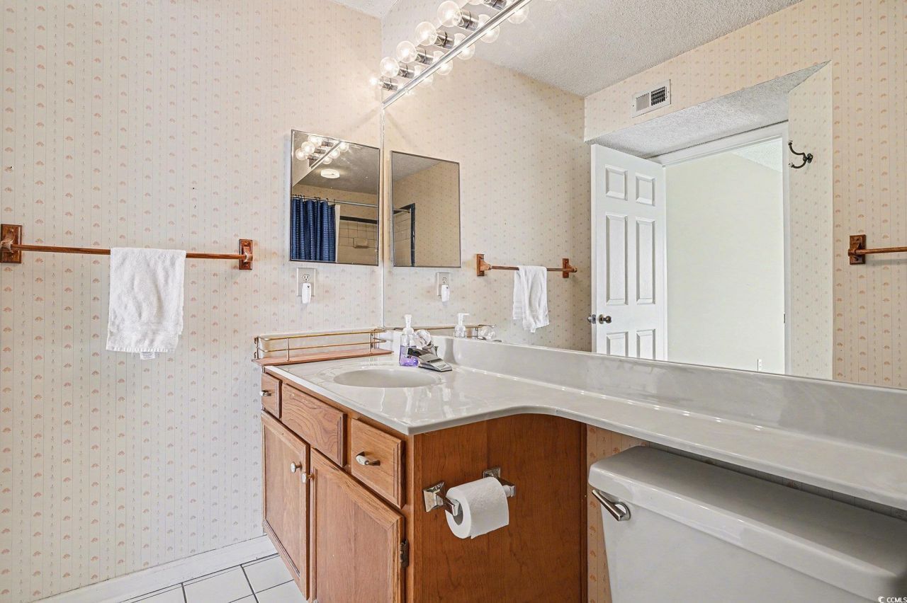 4560 Greenbriar Ln. Photo 14