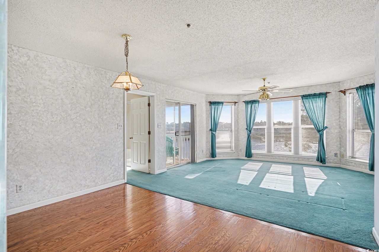 4560 Greenbriar Ln. Photo 4