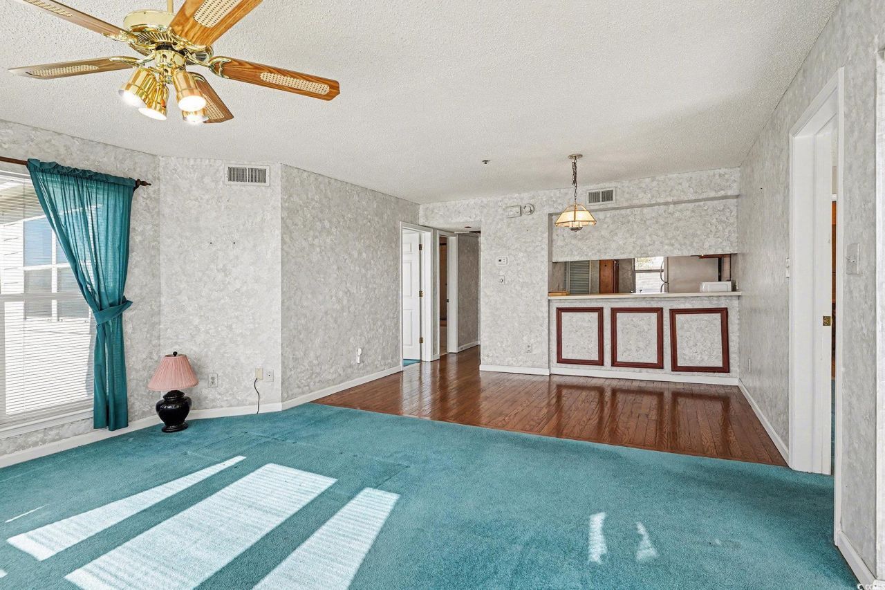 4560 Greenbriar Ln. Photo 5