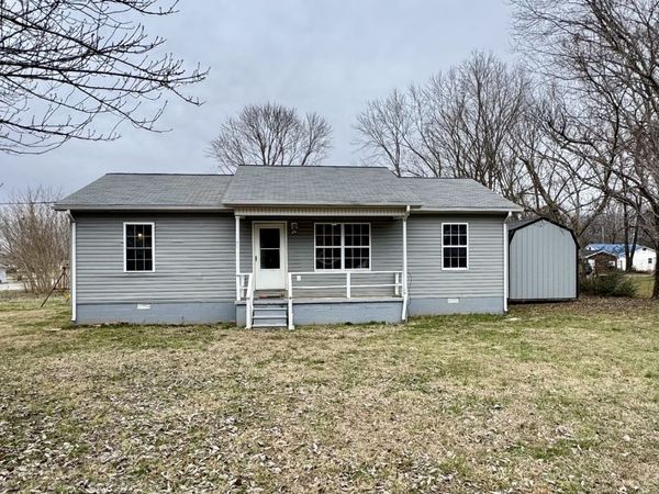 506 3rd St, Lawrenceburg, TN 38464
