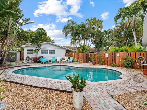 758 NE 13th Ct, Unit 7, Fort Lauderdale, FL 33304