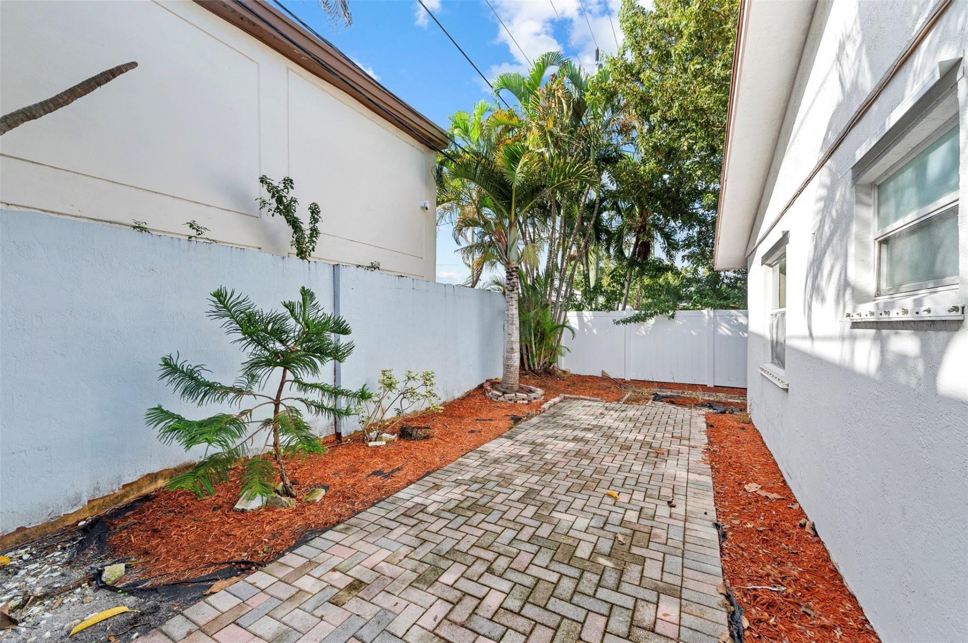 758 NE 13th Court, Unit 7, Fort Lauderdale, FL 33304 Photo